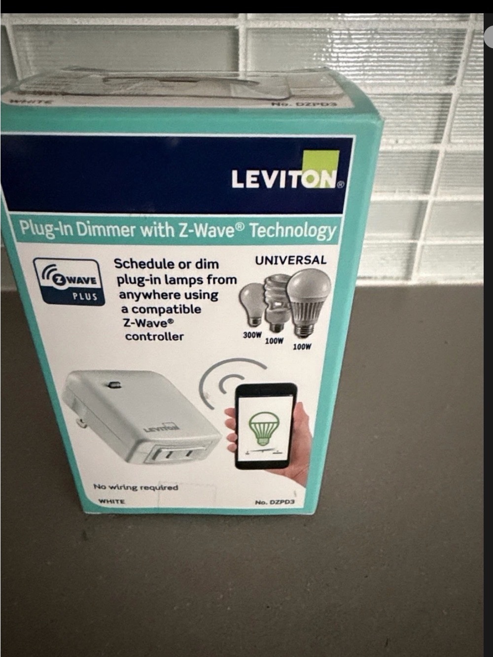 White Plug-In Dimmer with Z-Wave Technology